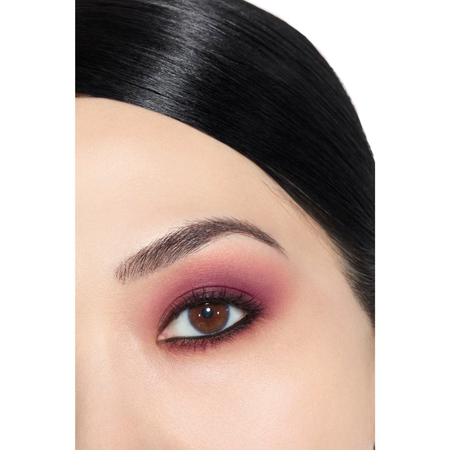 CHANEL akių šešėliai OMBRE ESSENTIELLE - 2,2 g