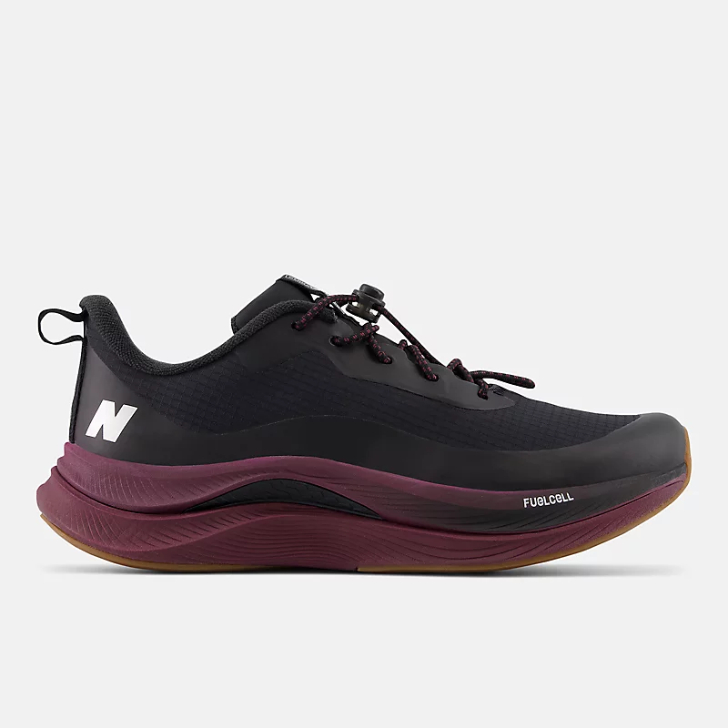Chaussures Fuel Cell Propel v4 Permafrost pour femmes – Noires avec détails bordeaux NB