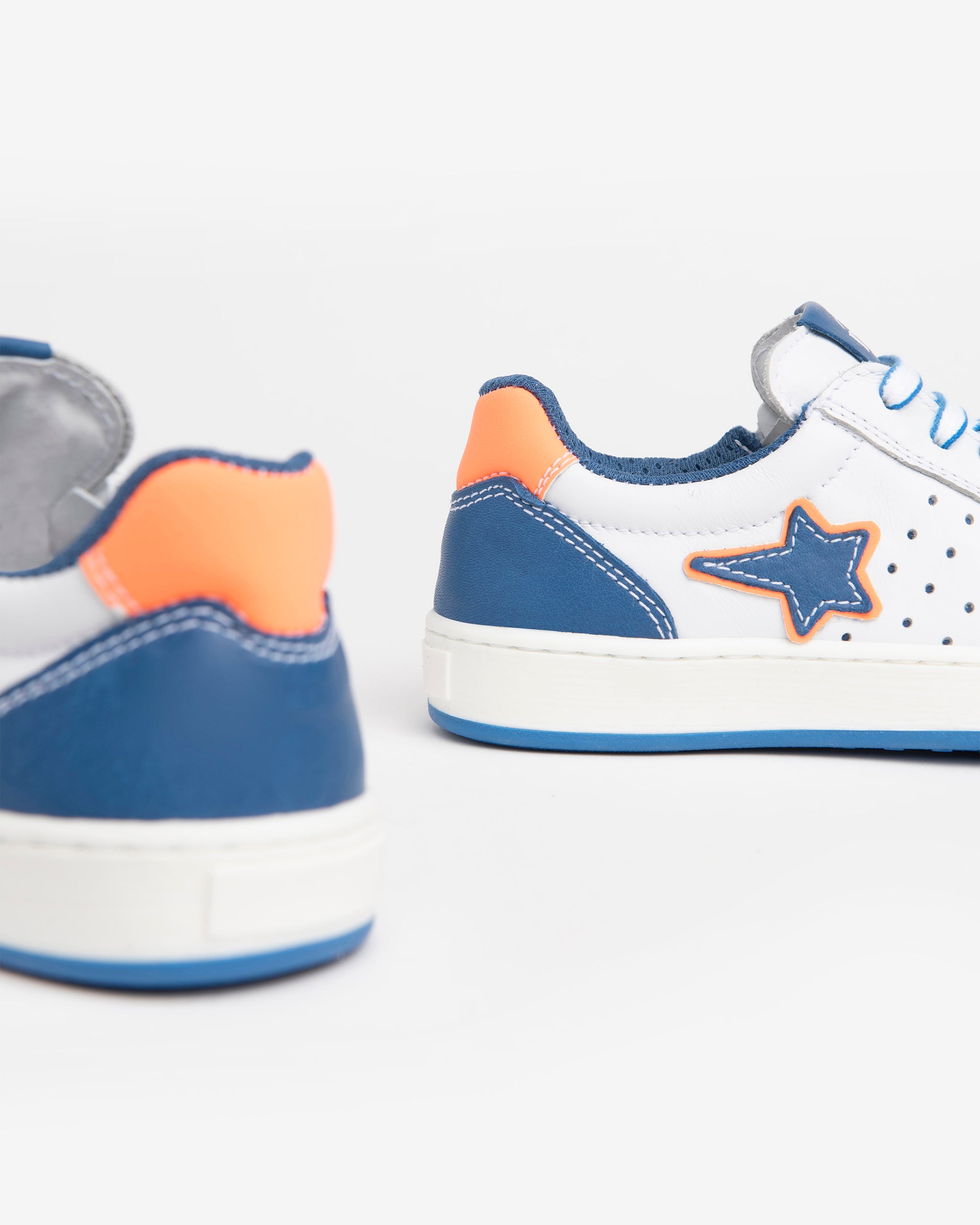  Junior-Sneaker für Kinder aus Leder und Funktionsmaterial