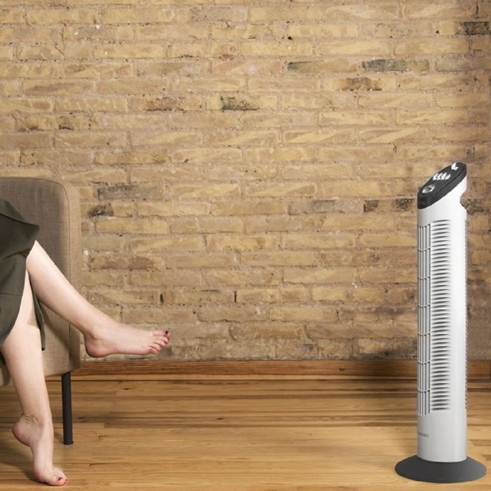 Ventilador de torre Cecotec EnergySilence 790 Skyline con temporizador, 50 W, 76 cm de altura, control mecánico, oscilante.