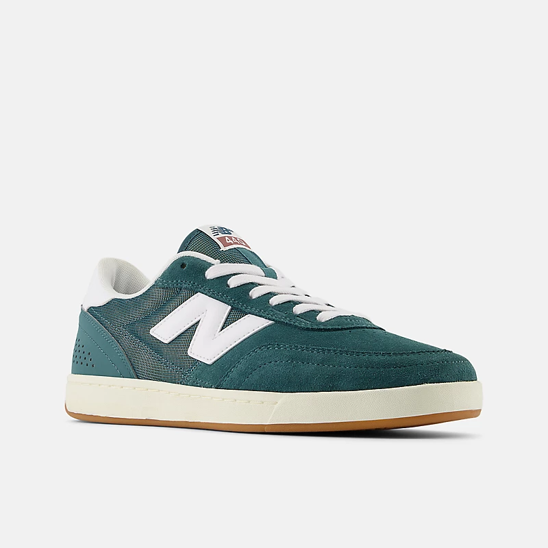 Tênis masculino NB Numeric 440 V2 - New Spruce com detalhes em branco