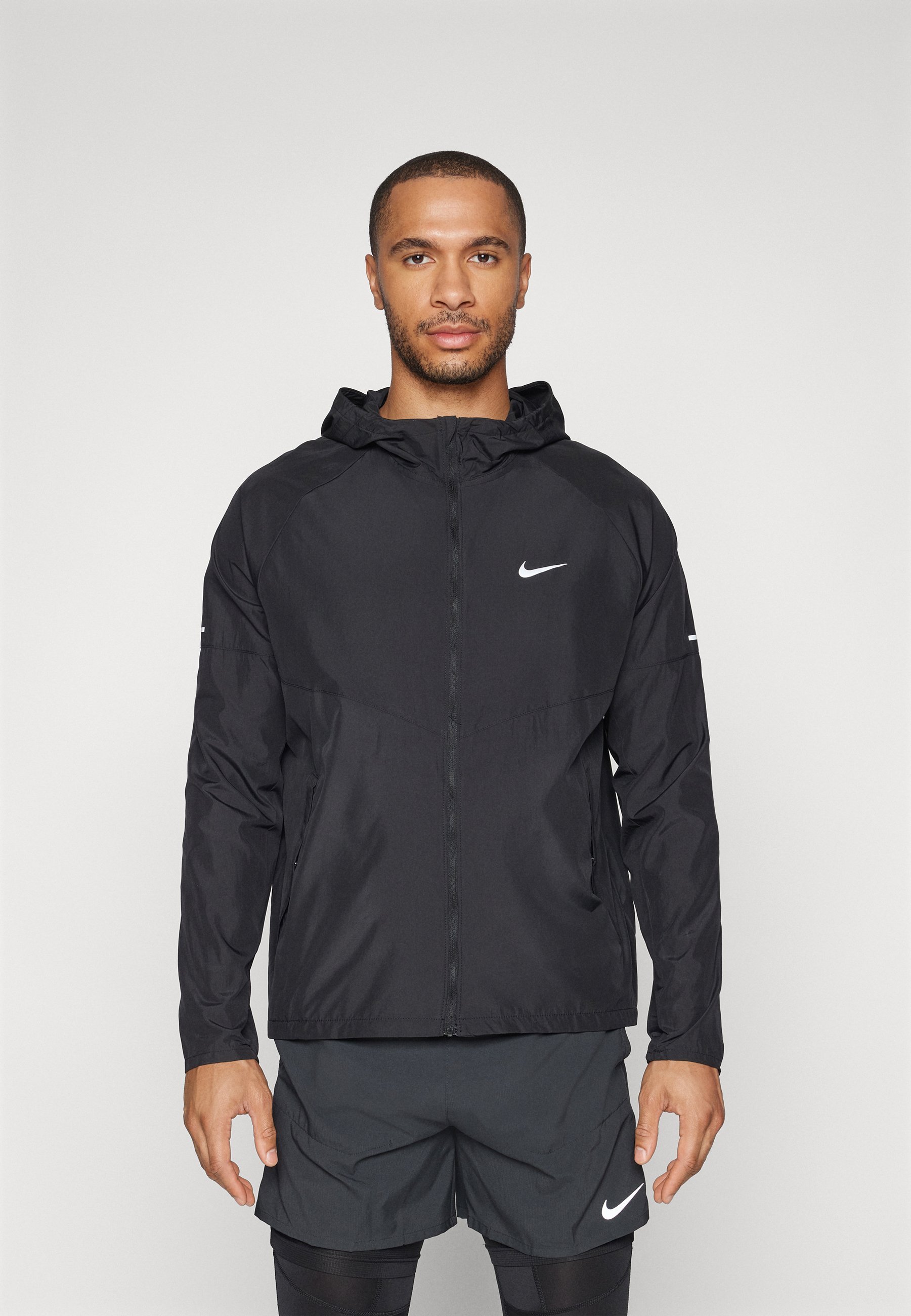 Nike Performance MILER - Větrovka - černá/reflexně stříbrná