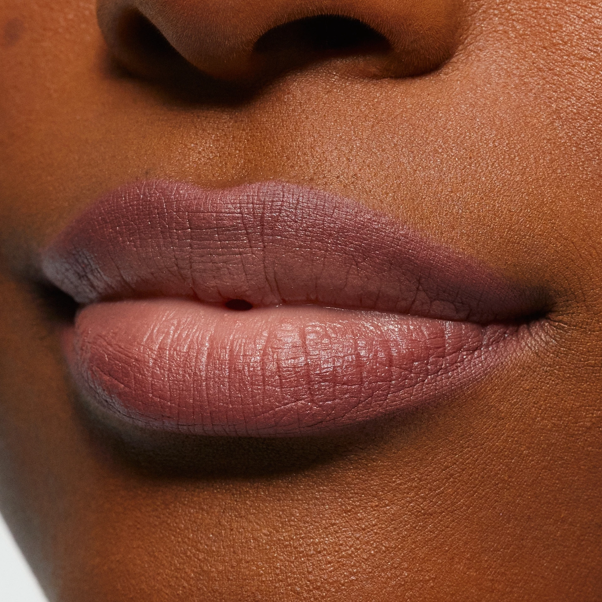 Creion de buze Precision Pout 355, natural - Kylie By Kylie Jenner